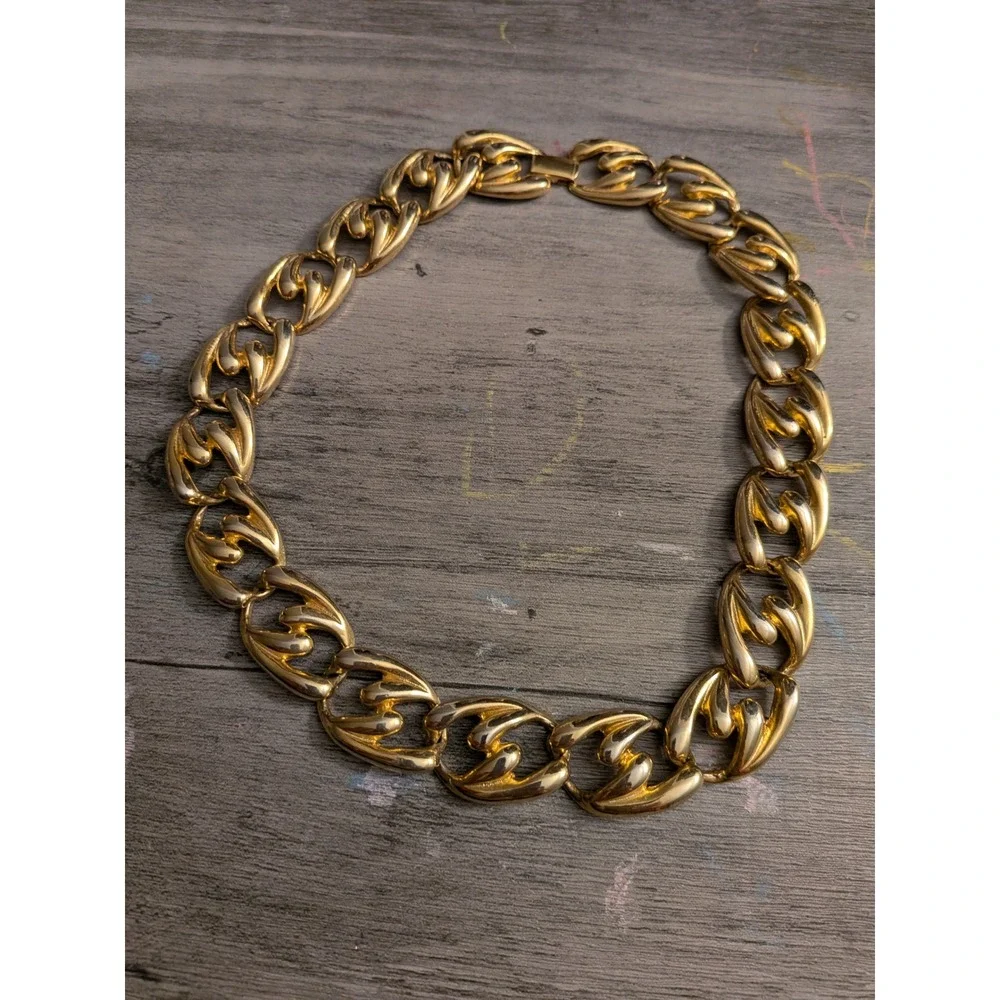 Vintage Chunky Gold Tone Chain Necklace Statement Interlocking Link 16 Inch